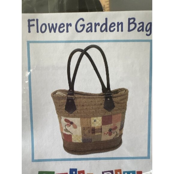Flower Garden Bag Quilt Pattern By Quilt Plus - Picture 2 of 5